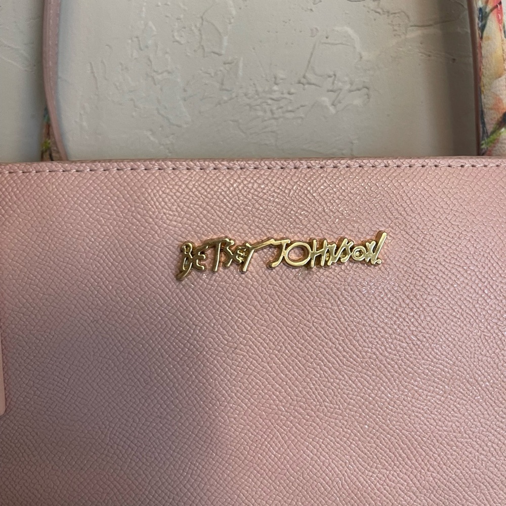 Betsy Johnson pink tote bag floral